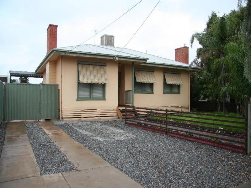 5 Wilga Avenue, Mildura VIC 3500