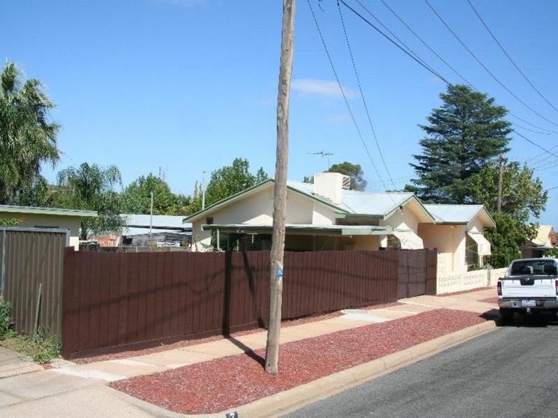 8 Stuart Avenue, Mildura VIC 3500
