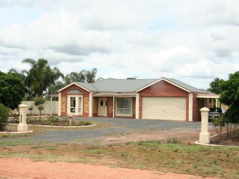 1094 Sandilong Avenue, Irymple VIC 3498