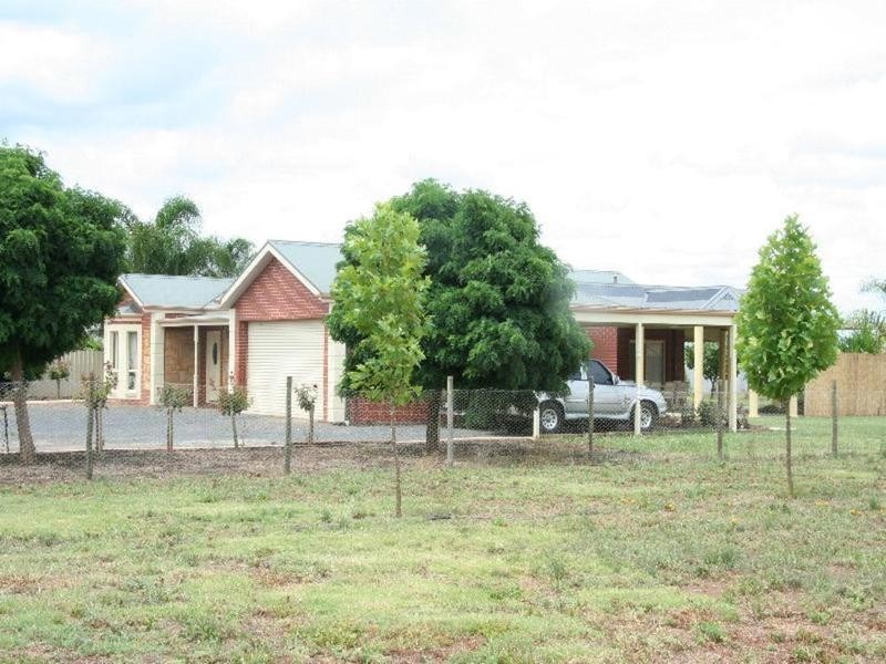 1094 Sandilong Avenue, Irymple VIC 3498