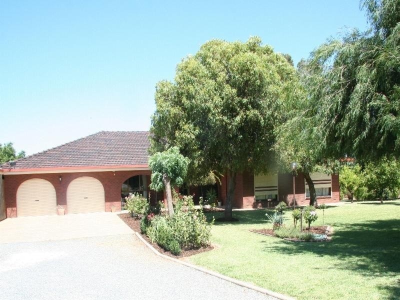 423 Cureton Avenue, Nichols Point VIC 3501