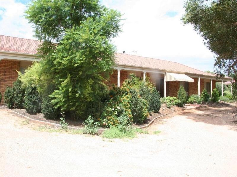 10 Regina Avenue, Cabarita VIC 3505