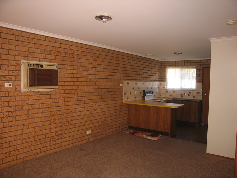 1/2 Cameron Avenue, Mildura VIC 3500