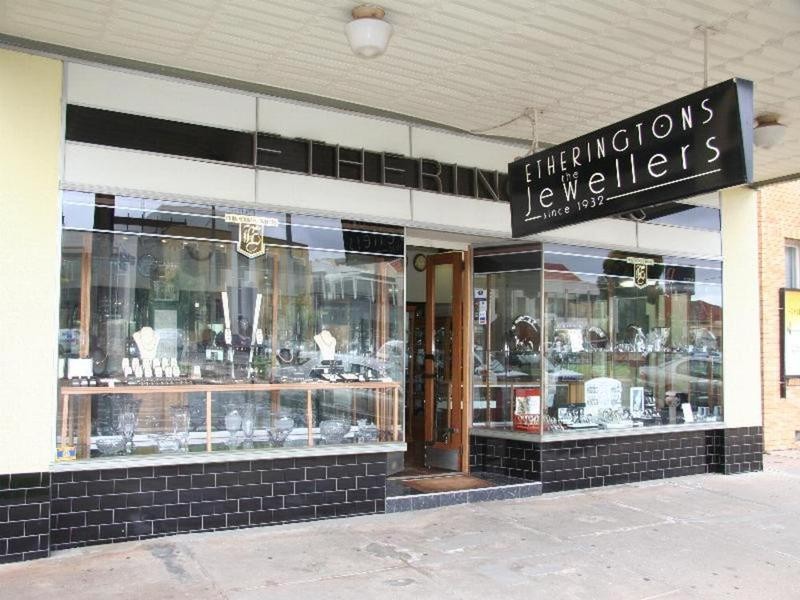 65 Deakin Avenue, Mildura VIC 3500