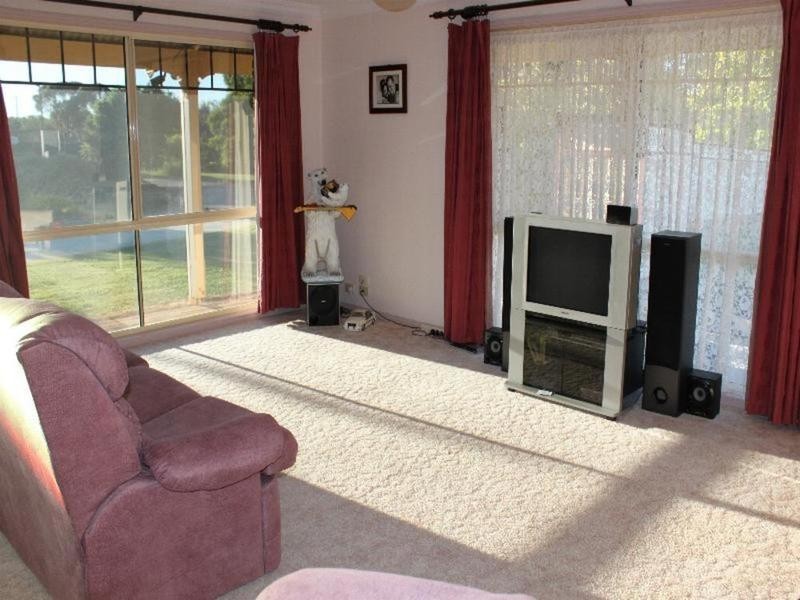 14 Regina Avenue, Mildura VIC 3500