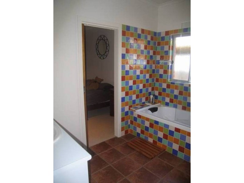 9 Cyprus Avenue, Mildura VIC 3500