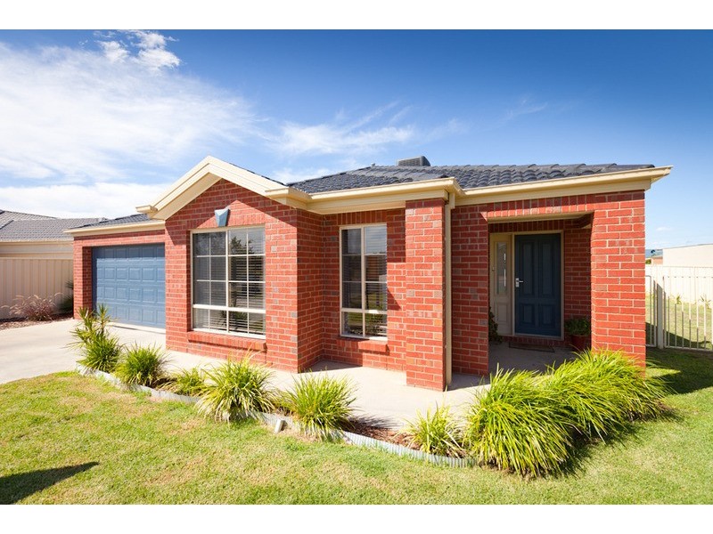 4 Darlington Parade, Mildura VIC 3500