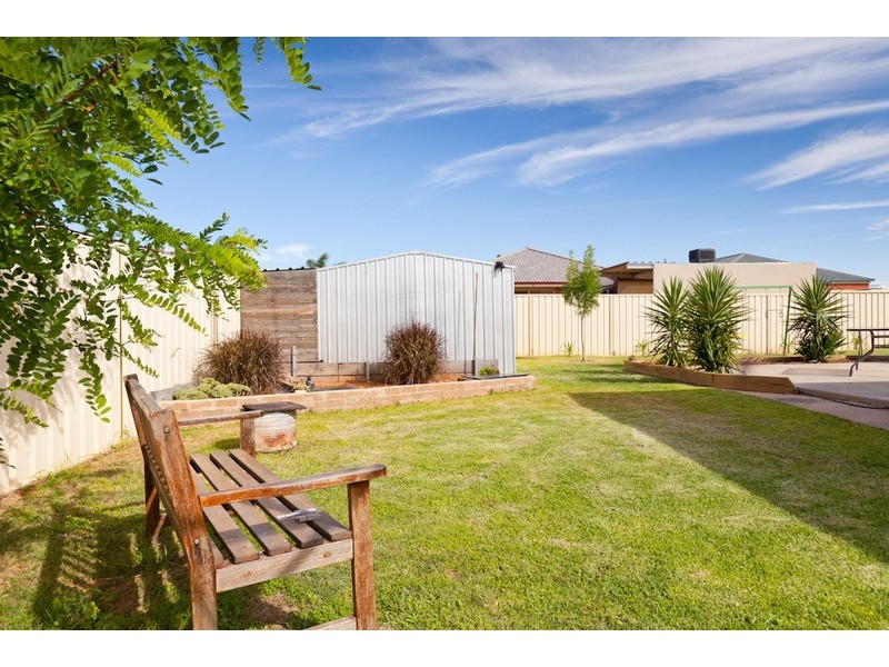 4 Darlington Parade, Mildura VIC 3500