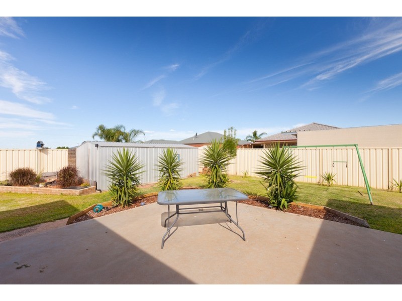 4 Darlington Parade, Mildura VIC 3500