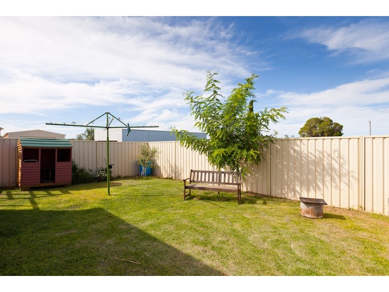 4 Darlington Parade, Mildura VIC 3500