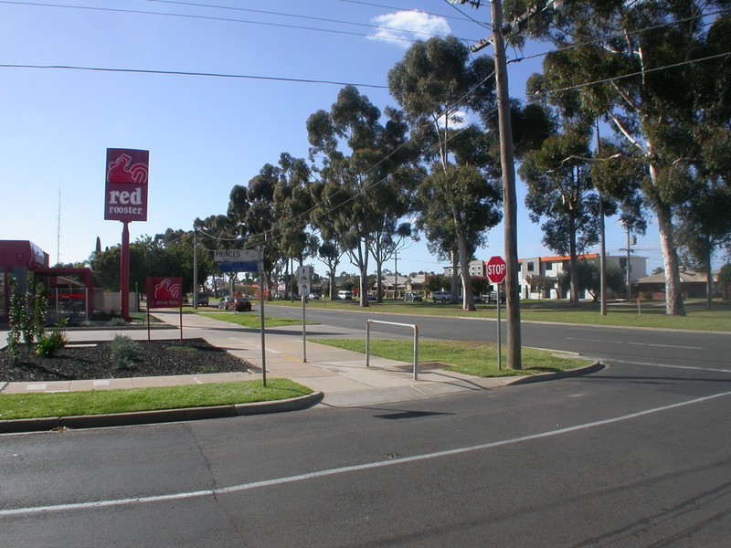 243 Deakin Avenue, Mildura VIC 3500