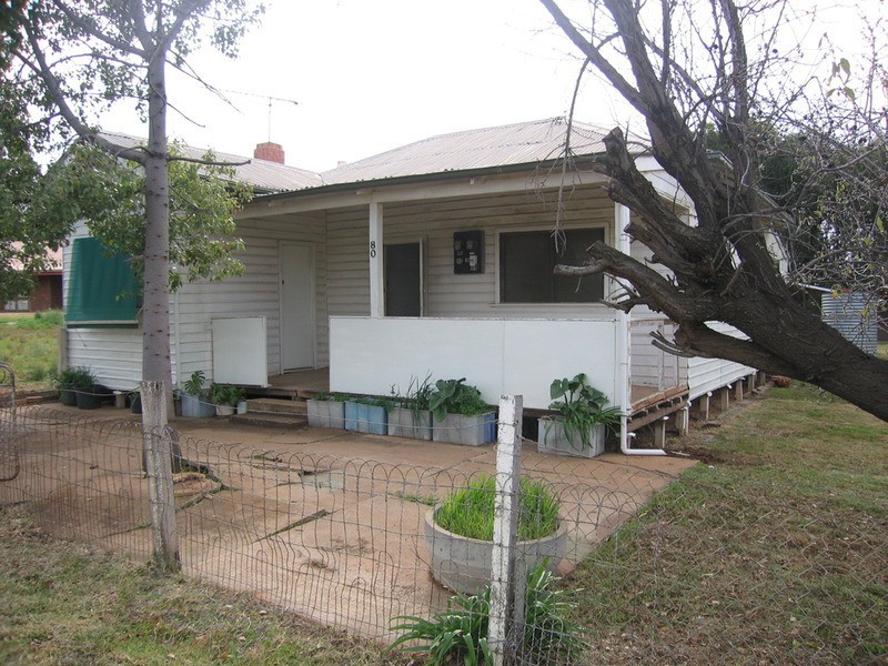 80 Adelaide Street, Gol Gol NSW 2738