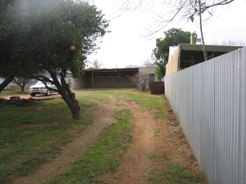 80 Adelaide Street, Gol Gol NSW 2738