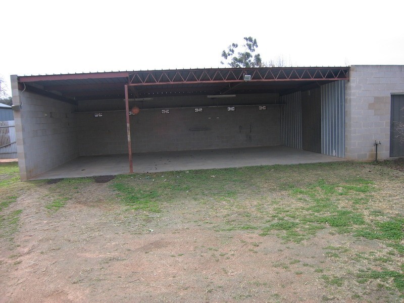 80 Adelaide Street, Gol Gol NSW 2738