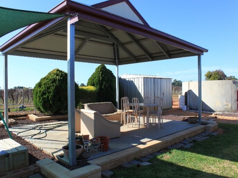 84 Mellis Street, Red Cliffs VIC 3496