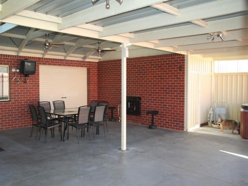 7 Sotiri Court, Mildura VIC 3500