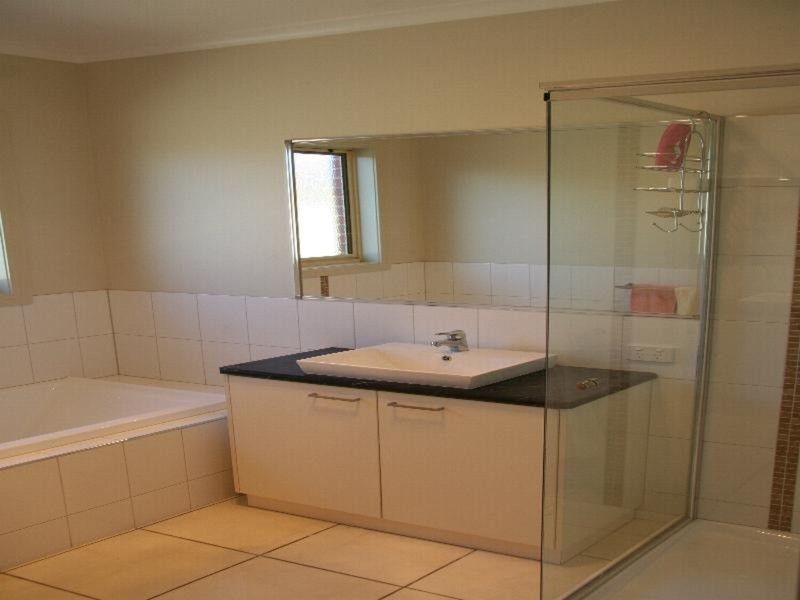 7 Sotiri Court, Mildura VIC 3500