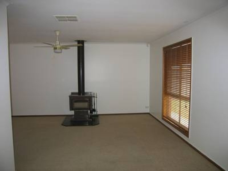 27 Maloney Drive, Mildura VIC 3500