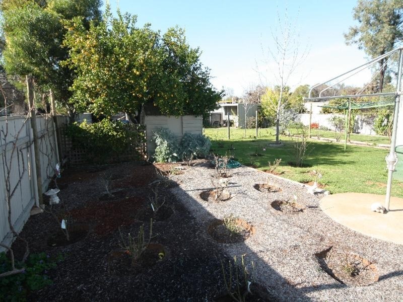 4 Churchill Street, Buronga NSW 2739