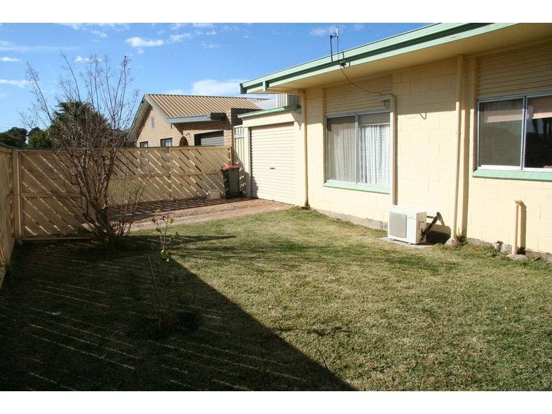 1/44 Cherry Avenue, Mildura VIC 3500