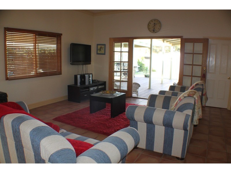 8 Sarnia Avenue, Mildura VIC 3500