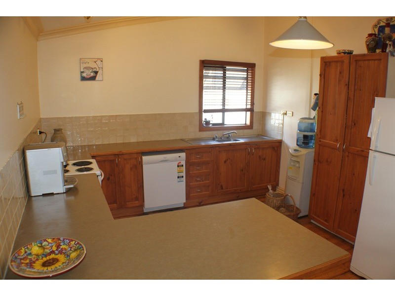 8 Sarnia Avenue, Mildura VIC 3500