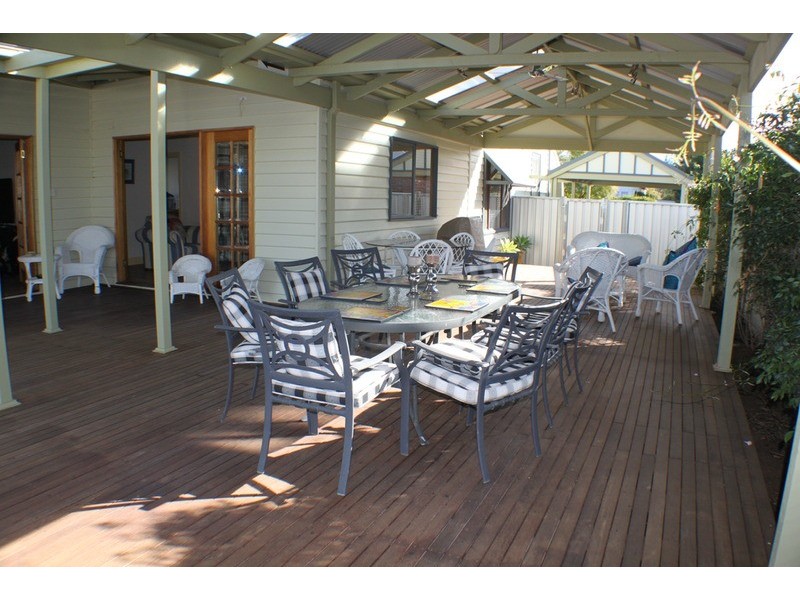 8 Sarnia Avenue, Mildura VIC 3500