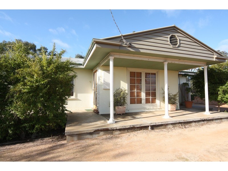 87 Billabong Road, Nichols Point VIC 3501