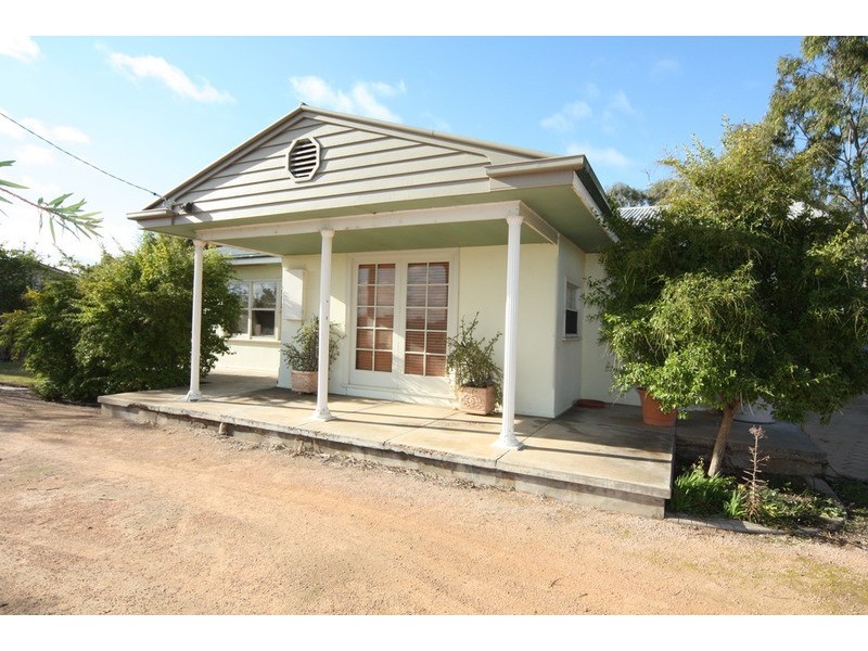 87 Billabong Road, Nichols Point VIC 3501