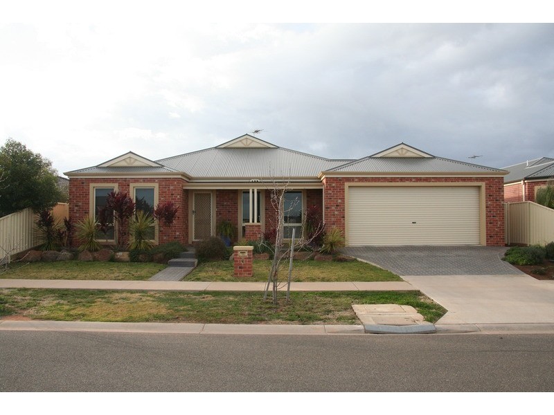 13 Marziano Drive, Mildura VIC 3500
