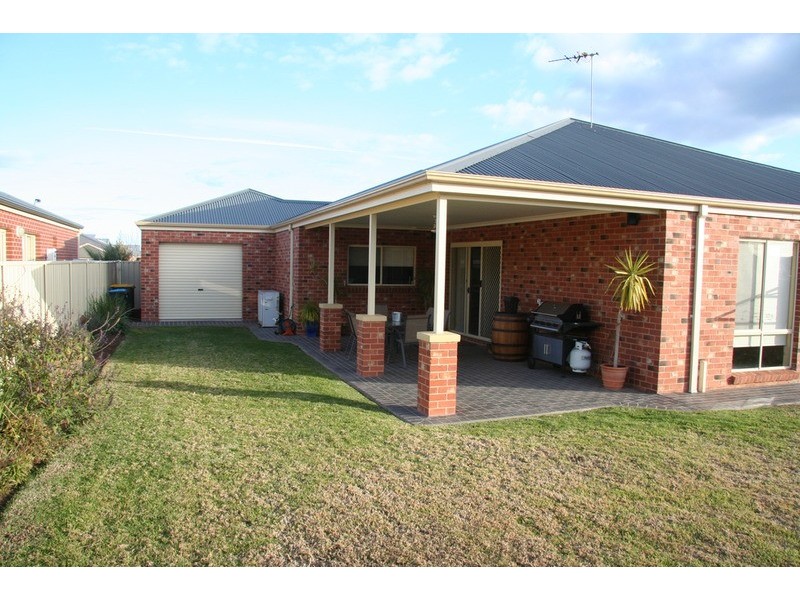 13 Marziano Drive, Mildura VIC 3500