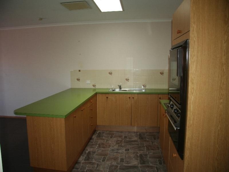 2/305 Tenth Street, Mildura VIC 3500