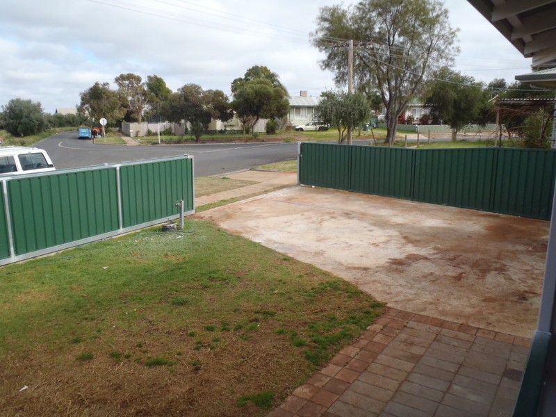 6 Murray Avenue, Red Cliffs VIC 3496