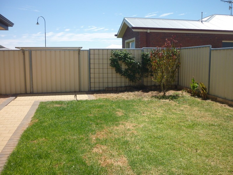 34 Midway Drive, Buronga NSW 2739