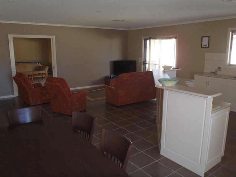 8 Essex  Court, Mildura VIC 3500