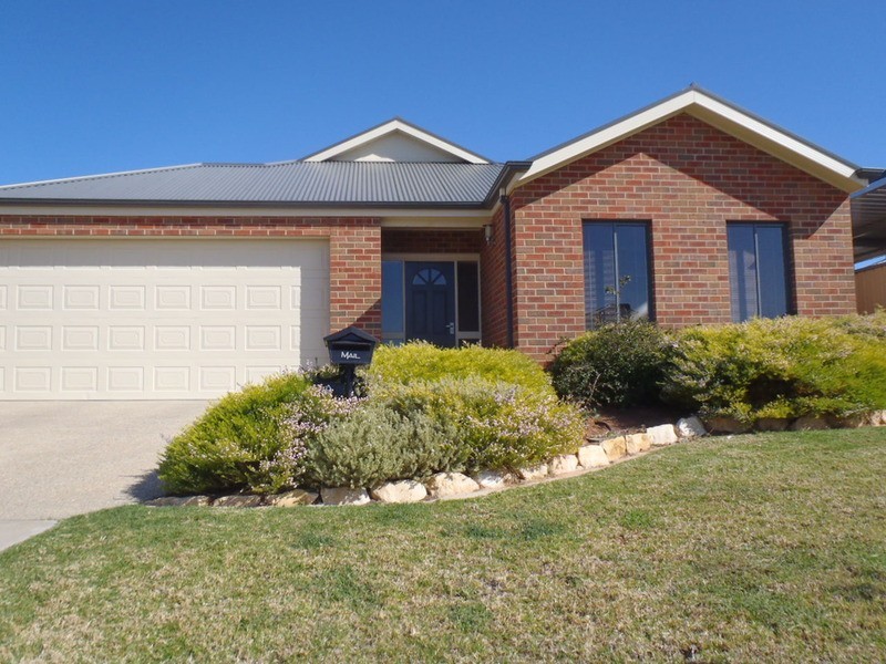 8 Essex  Court, Mildura VIC 3500