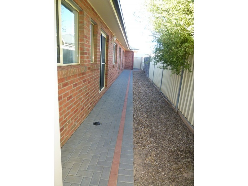 18 Petrucci Way, Mildura VIC 3500