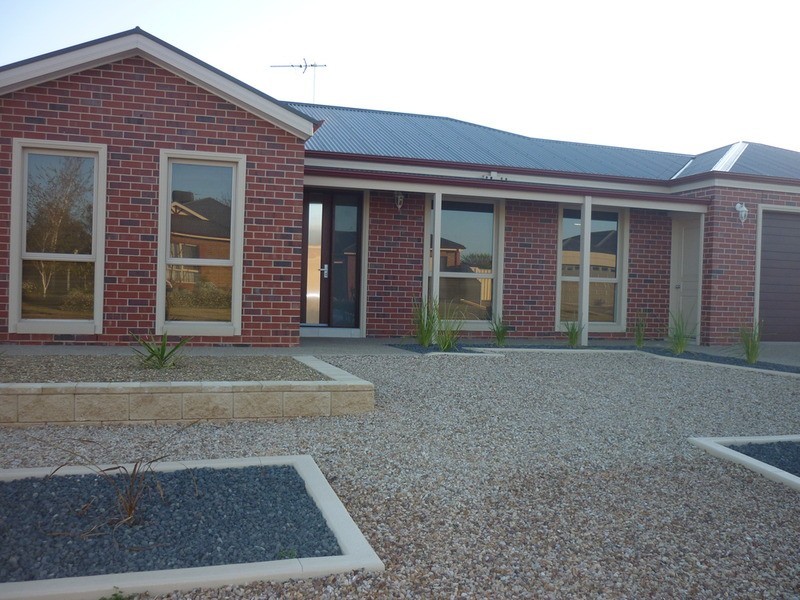 13 Shakira Court, Mildura VIC 3500