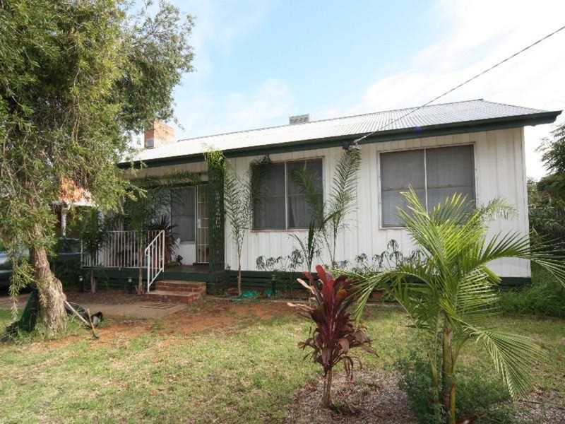 6 Westcliffs  Avenue, Red Cliffs VIC 3496