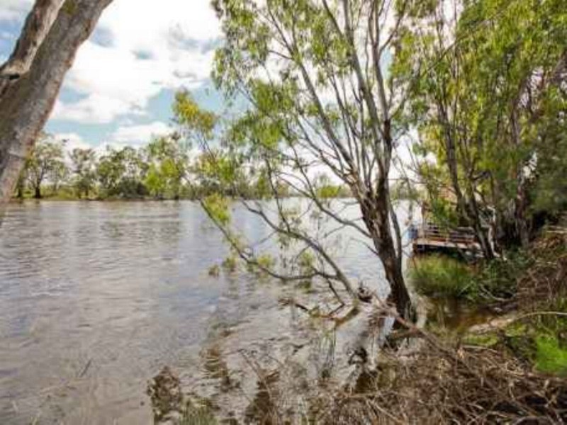 301 Edey Road, Red Cliffs VIC 3496