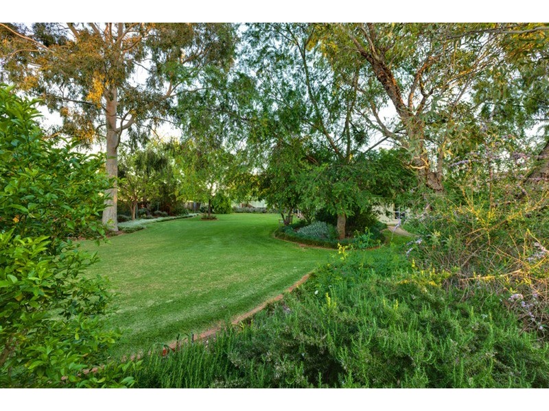 6 Highview Court, Irymple VIC 3498