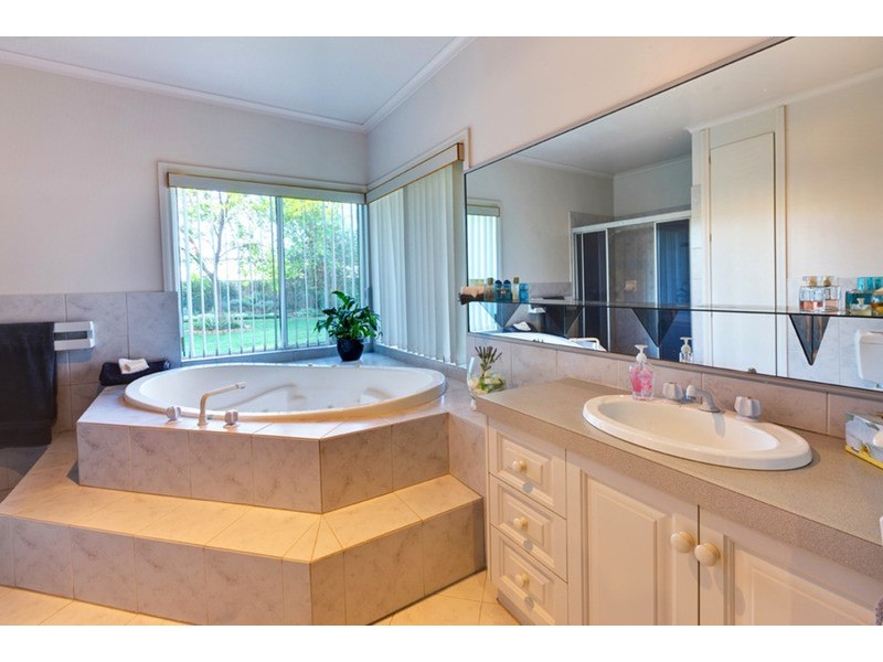 6 Highview Court, Irymple VIC 3498