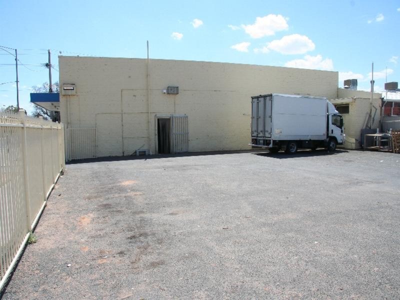 212, 212A, 212B Deakin  Avenue, Mildura VIC 3500