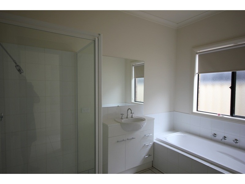 8 Leichhardt  Drive, Mildura VIC 3500