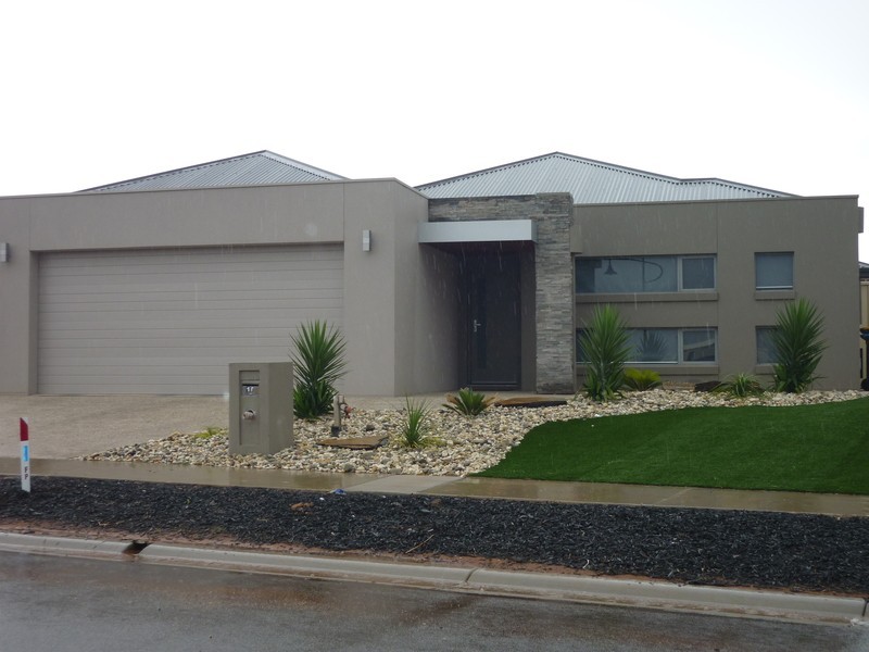 10 Dune Drive, Mildura VIC 3500