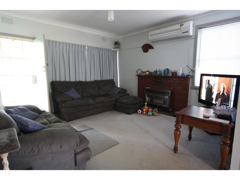 6 Westcliffs Avenue, Red Cliffs VIC 3496