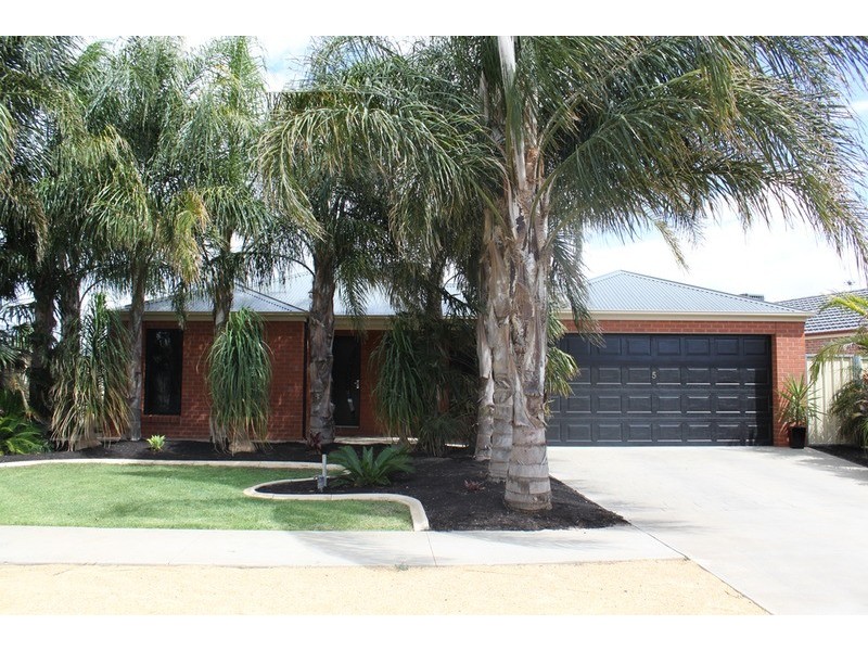 5 Durham  Avenue, Mildura VIC 3500