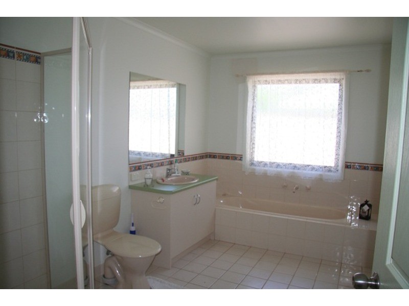 4 Tarella  Court, Mildura VIC 3500