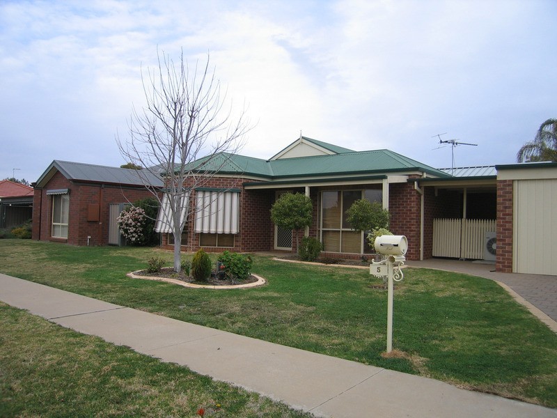 5 Pevensey Grove, Mildura VIC 3500