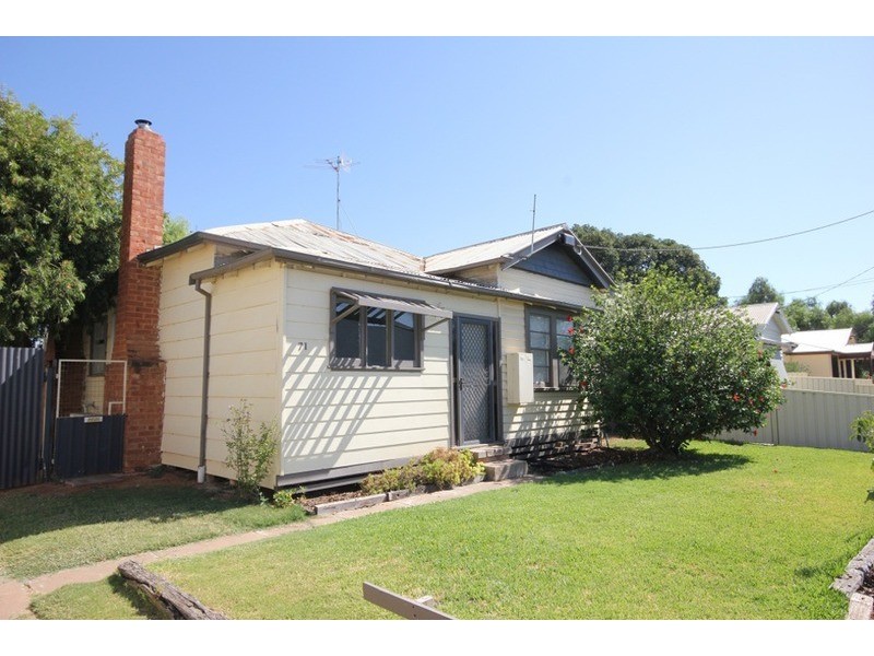 71 Douglas  Avenue, Mildura VIC 3500